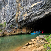 Tourdongphongnhasongchayhangtoi