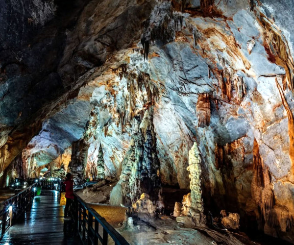 Tourdongthienduong Congvienozo