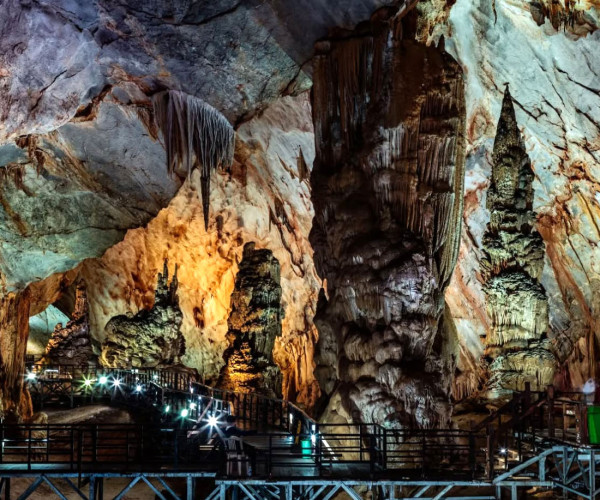 Tourdongthienduongsuoinuocmooc